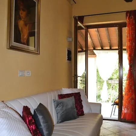 Oasi Lignana Tuscan Borgo In Exclusive Use Casa de Férias *