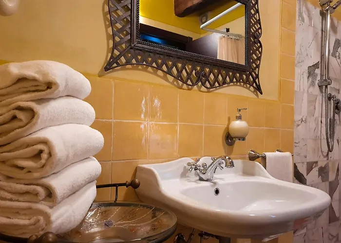 Oasi Lignana Tuscan Borgo In Exclusive Use Dom wakacyjny *