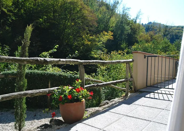 Oasi Lignana Tuscan Borgo In Exclusive Use Pescia